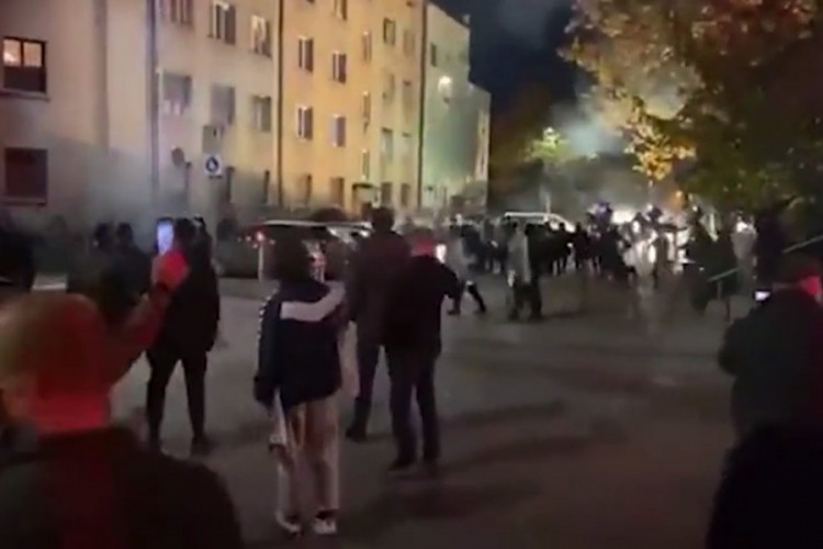 Neredi u Ljubljani, demonstranti se sukobljavali s policijom