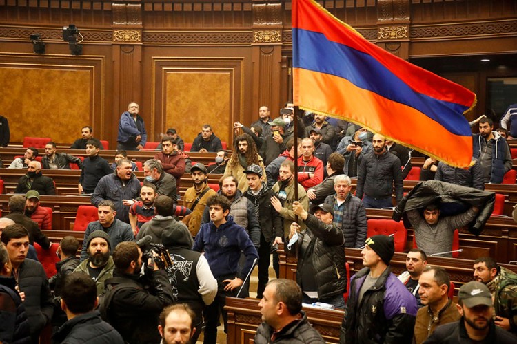 Predsjednik Jermenije: Protestanti će biti žestoko kažnjeni