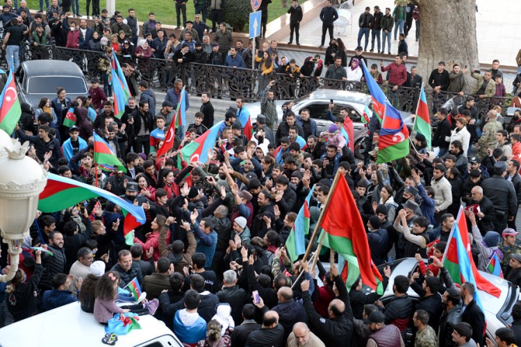 Demonstranti protiv deklaracije o prekidu rata, traže ostavku Pašinjana