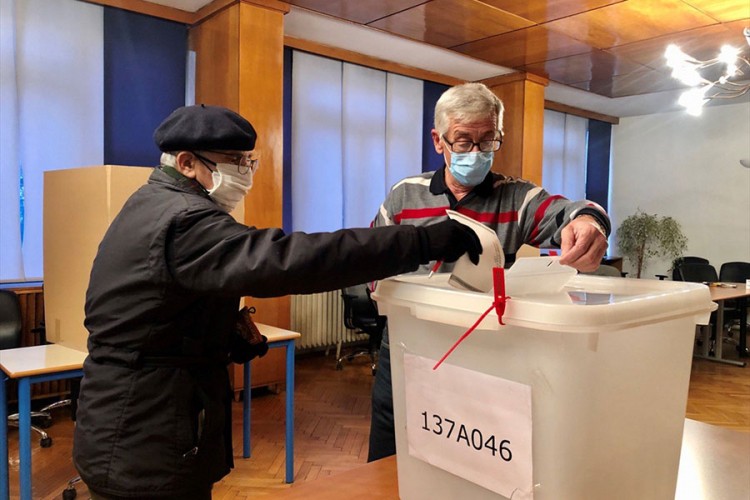 Građani u BiH danas biraju lokalnu vlast