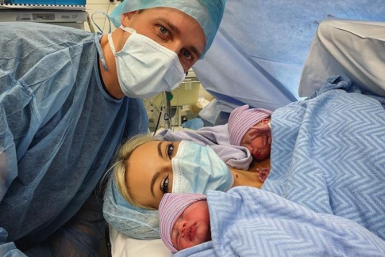 Poslije 14 pobačaja bivša misica rodila blizance