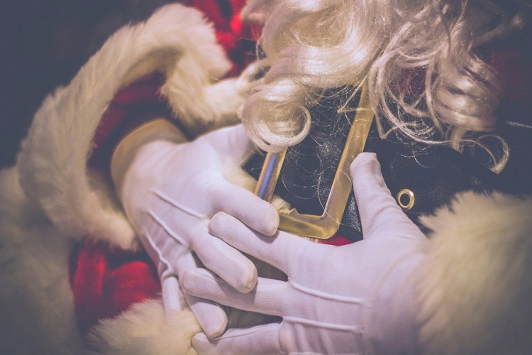 Belgijska vlada pisala Djedu Mrazu: Nosi masku, peri ruke
