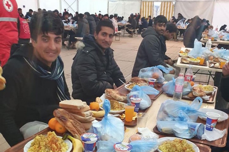 Kamp Lipa neuslovan, migranti u hladnim šatorima