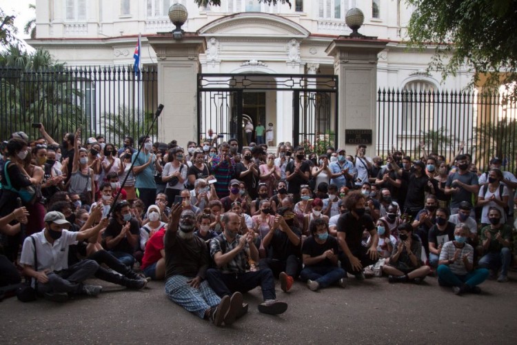 Kuba: Protest okončan dogovorom o početku dijaloga sa vladom