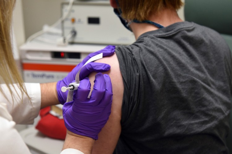"Pfizer" i "Biontech" zatražili dozvolu za vakcinu protiv korone