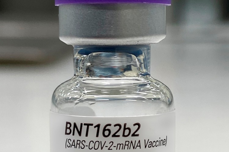Velika Britanija prva na svijetu odobrila vakcinu Fajzer-Bajontek