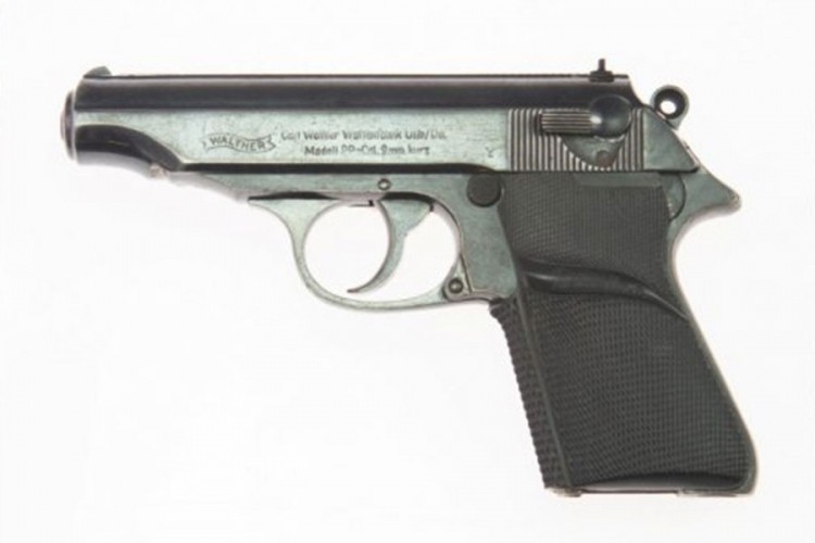 Pištolj iz prvog filma o Džejmsu Bondu prodan za 256.000 dolara