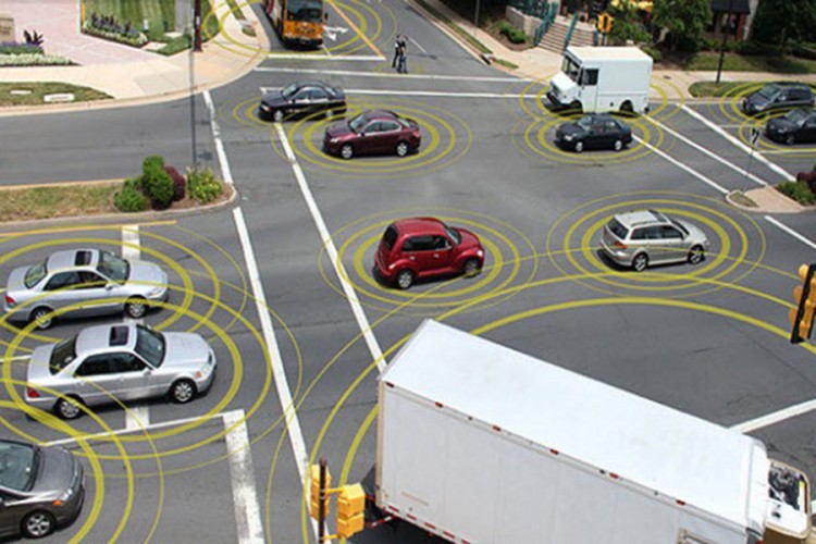 Automatizovana vozila u upotrebi možda već od 2025.