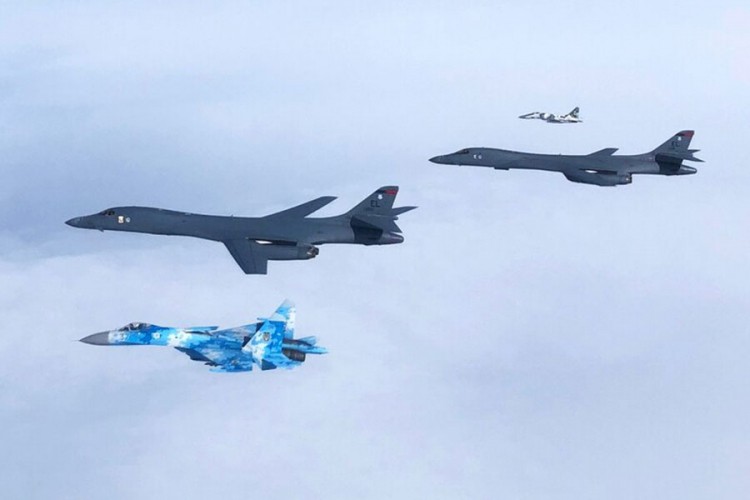 Američki bombarderi deset puta se približili ruskoj granici u 2020.