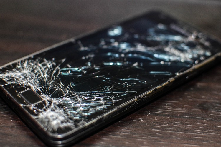 Korejski naučnici otkrili rješenje za razbijeni ekran na telefonima