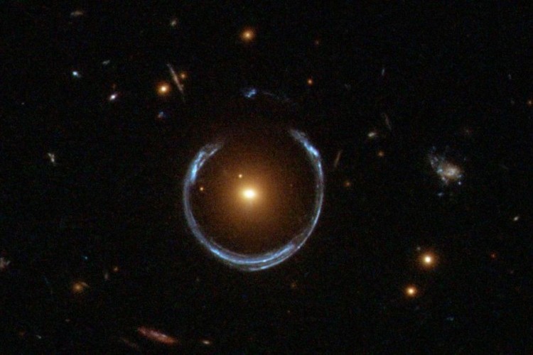 Teleskop Habl snimio jedan od najvećih "Ajnštajnovih prstenova" ikada