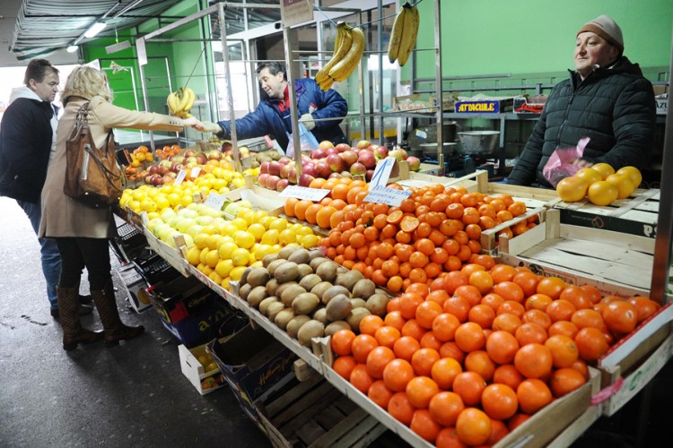 Pesticidi zaustavili uvoz 56,5 tona voća i povrća u Republiku Srpsku