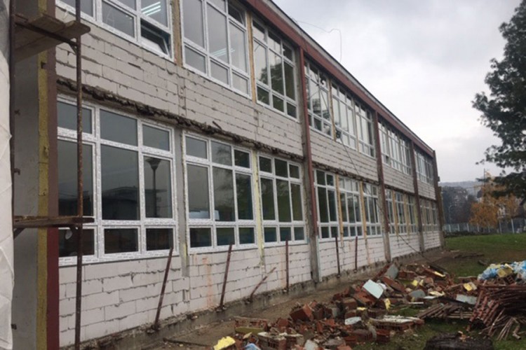 Nakon rekonstrukcije škola đake očekuju toplije učionice