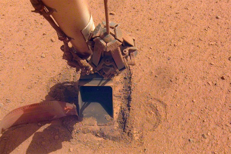 "Sonda krtica" odustala, tlo na Marsu prečvrsto