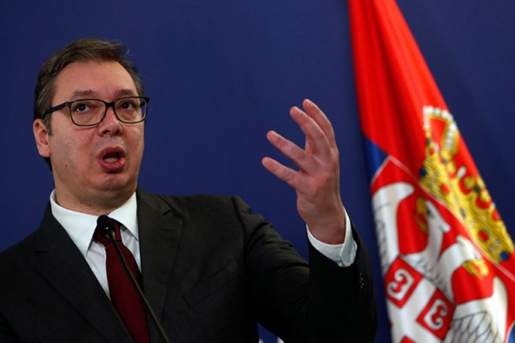 Vučić čestitao Bajdenu i pozvao ga da dođe u Srbiju