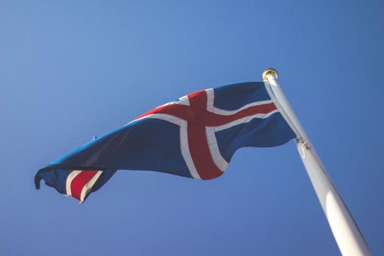 Island počeo da izdaje "kovid pasoše"