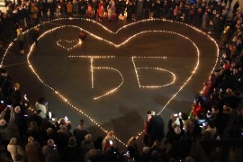 Dan žalosti u Novom Sadu povodom smrti Balaševića