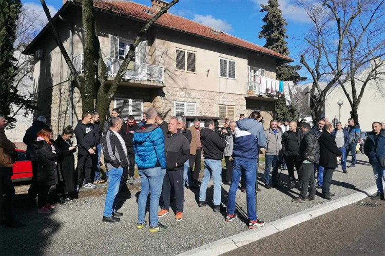 Građani protestvovali zbog otmice i napada na Bilećanina