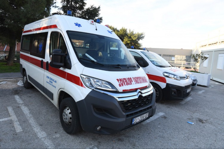 Vozači saniteta u Hrvatskoj u bijelom štrajku