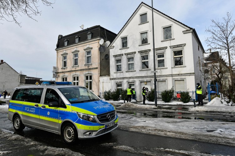 Britanski soj virusa izazvao policijsku operaciju u njemačkom gradu