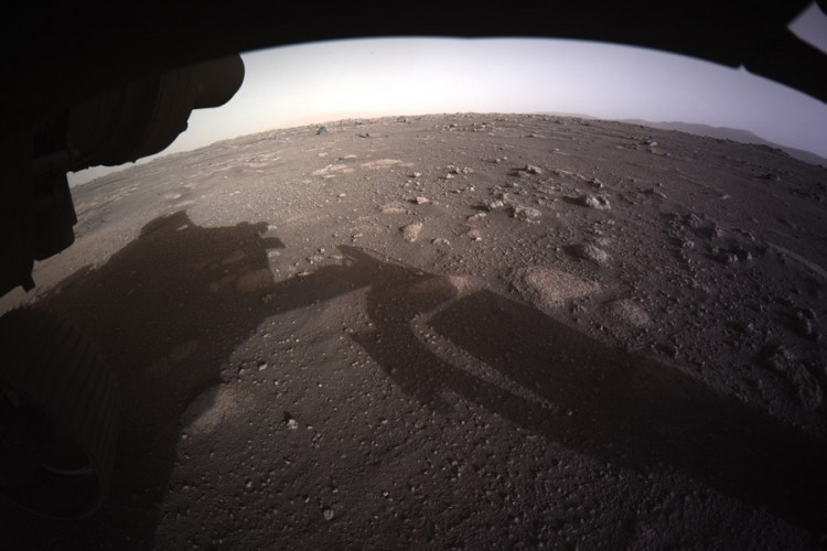 Pogledajte nove fotografije iz kratera Jezero na Marsu