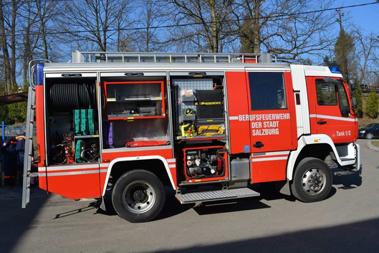 Salcburg donirao vozilo loparskim vatrogascima