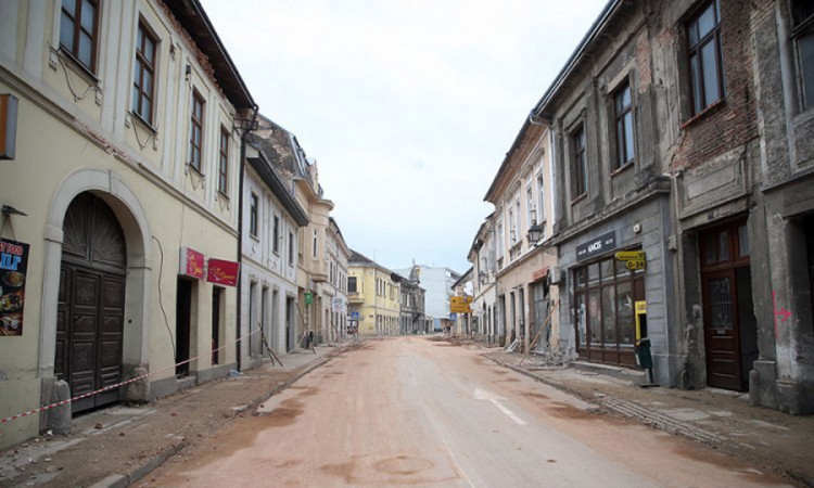 Nova šteta u Petrinji nakon zemljotresa, objavljen dramatičan snimak