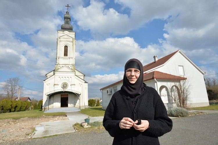 Monahinja u Jasenovcu: Vjernici dolaze zbog utjehe i da se poklone mučenicima
