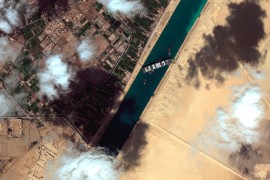 Zbog blokade Sueckog kanala stoji više od 300 brodova