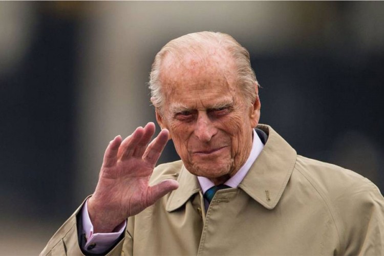 Princ Filip prebačen u drugu bolnicu u Londonu