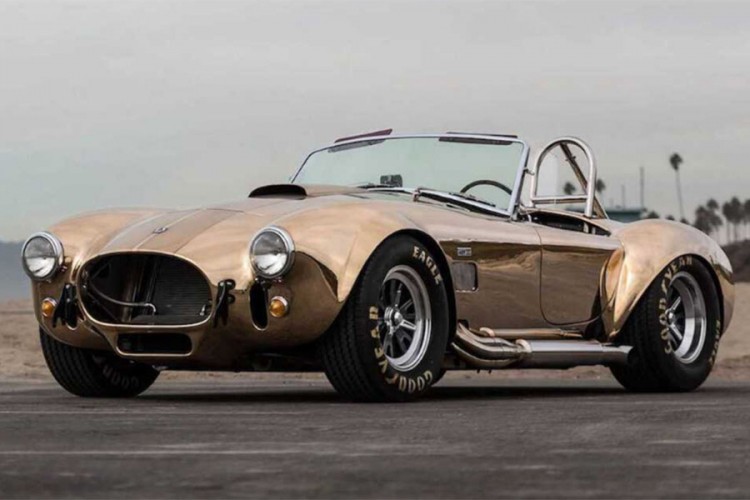 Prelijepa Shelby Cobra napravljena od bronze