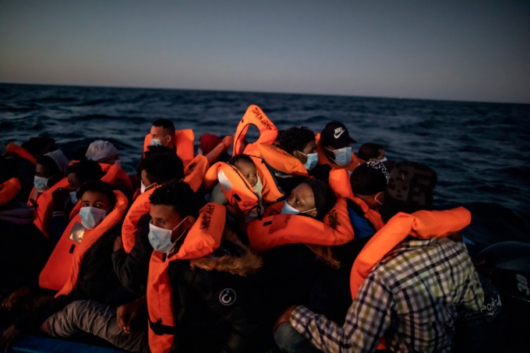 Bacali migrante sa broda, poginulo najmanje 20