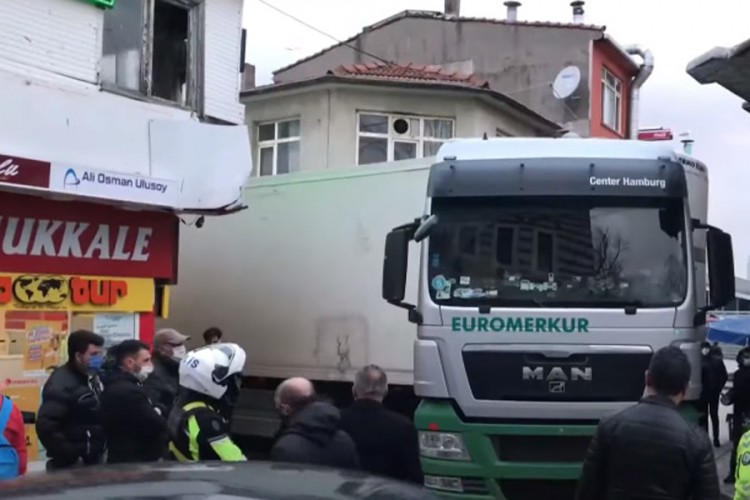 Saobraćajni kolaps u Istanbulu zbog kamiona iz Srbije