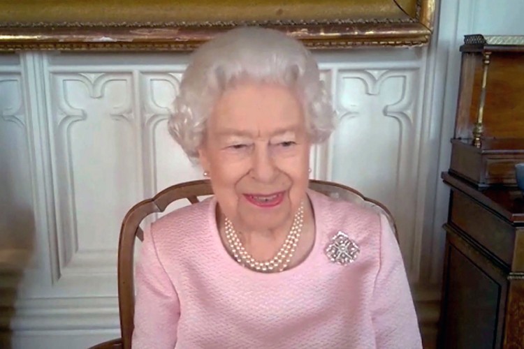 Oglasila se kraljica Elizabeta, saopštenje nakon intervjua Megan i Harija