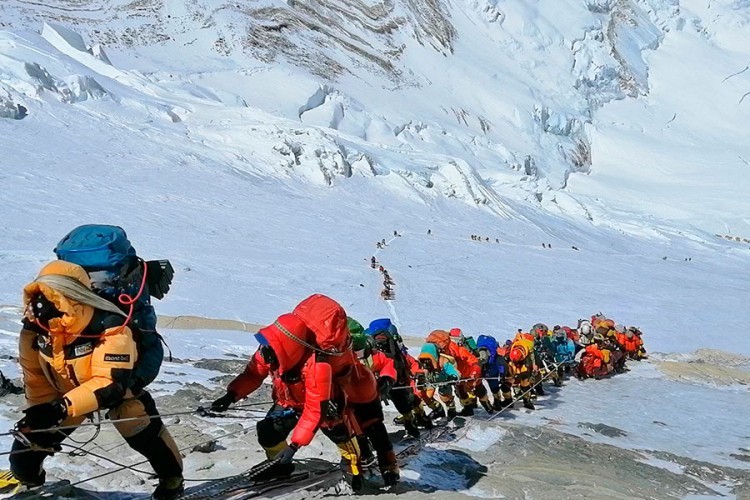 Planinari se vraćaju na Mont Everest
