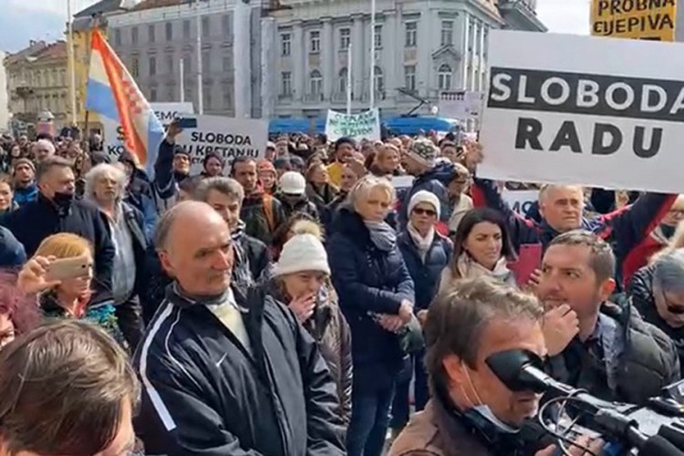 Protesti u pet hrvatskih gradova zbog mjera