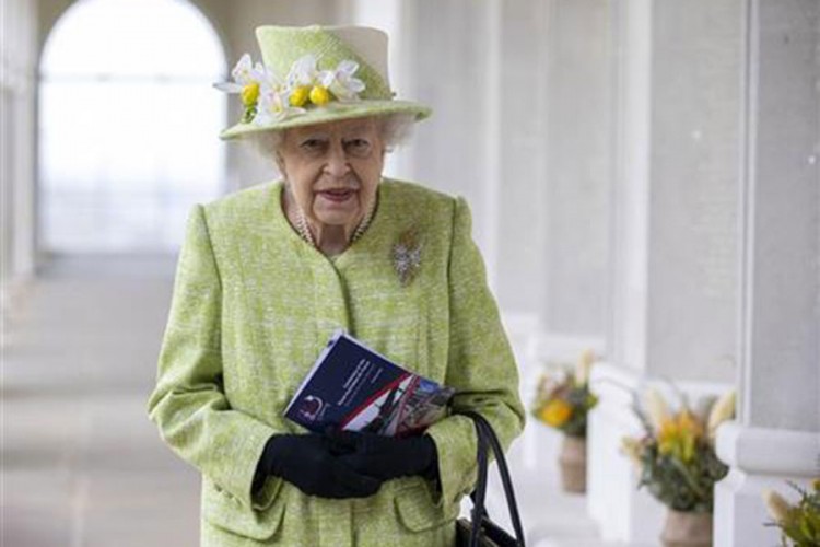Kraljica Elizabeta II prvi put u javnosti ove godine