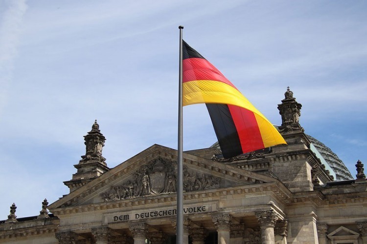 Njemačka: Apel za urgentno zatvaranje i bržu vakcinaciju