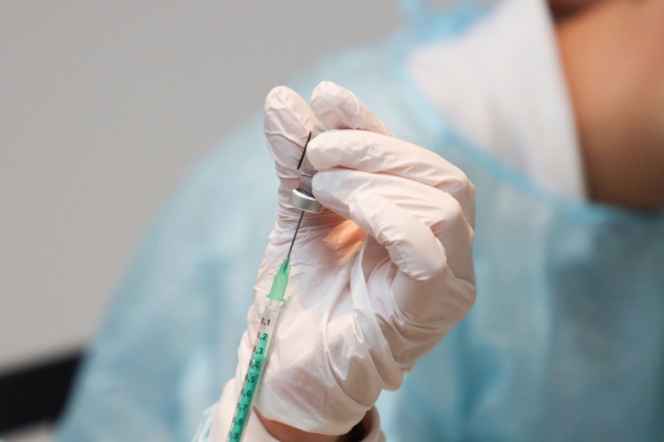 Njemački institut: Vakcinisani nemaju nekog rizika od prenosa zaraze