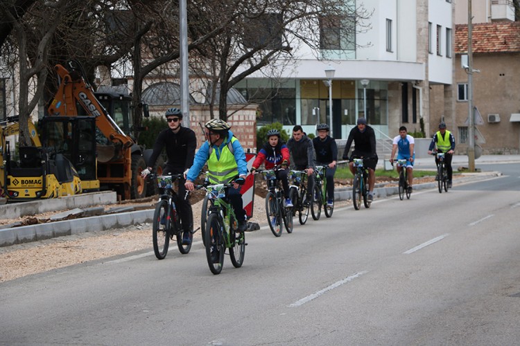 Biciklijada "Vjetrenica - Trebinje": Bicikli umjesto "ćire"