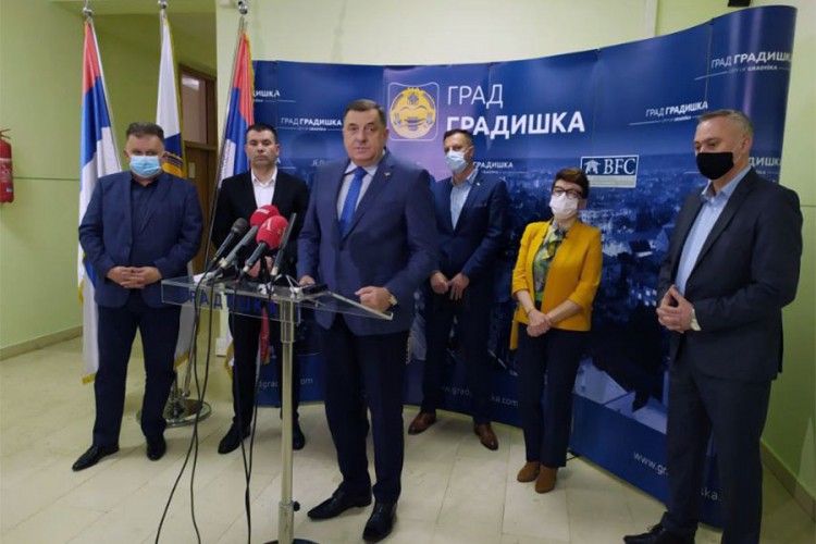 Dodik u Gradišci najavio rekonstrukciju dva magistralna puta