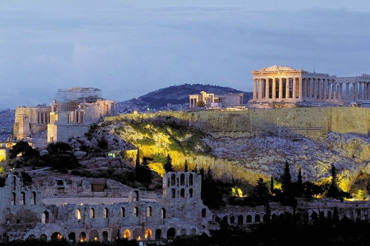 Zašto su štikle zabranjene u Akropolju?