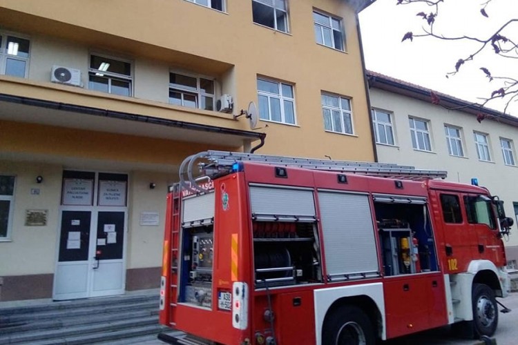 Više svjedoka saslušano zbog požara u UKC Tuzla