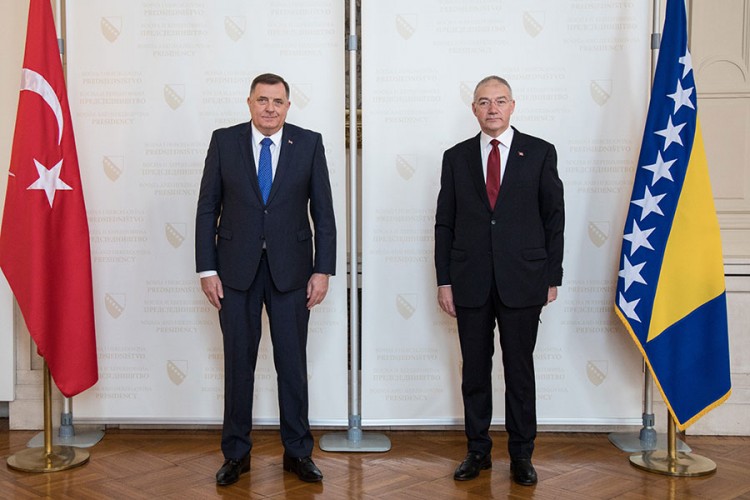 Dodik i Girgin: Dodatno unaprijediti dobru saradnju