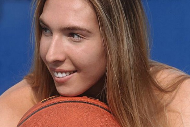 Srpska košarkašica Ivana Raca u ženskoj NBA, izabrali je LA Sparksi