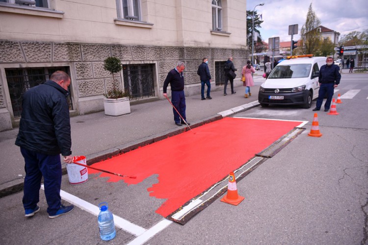 Počelo označavanje "humanih parkinga" u Banjaluci