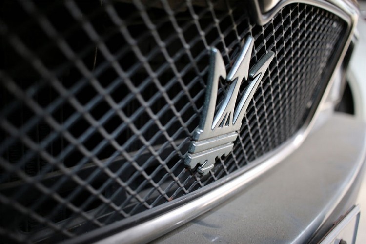 Zakucao se Maseratijem u nadvožnjak bježeći od policije