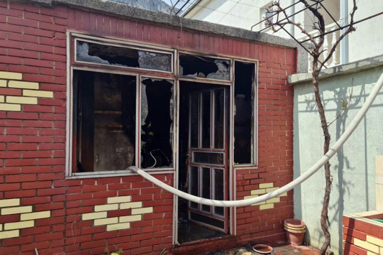 Požar na srpskoj kući u Mostaru pod lupom policije