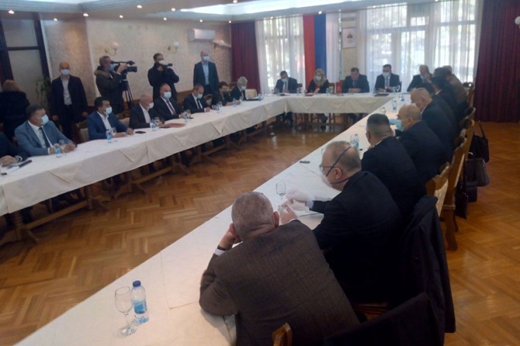 Počeo sastanak vladajuće koalicije na Mrakovici