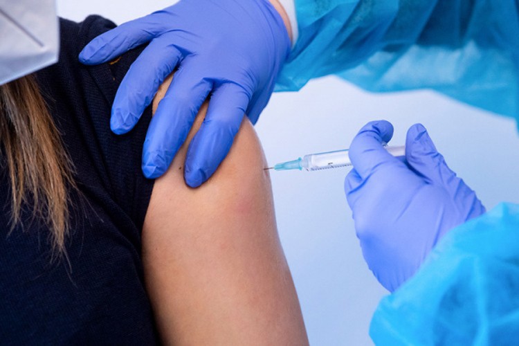 DW: Njemačka priprema povlastice za vakcinisane i one koji su preležali Kovid